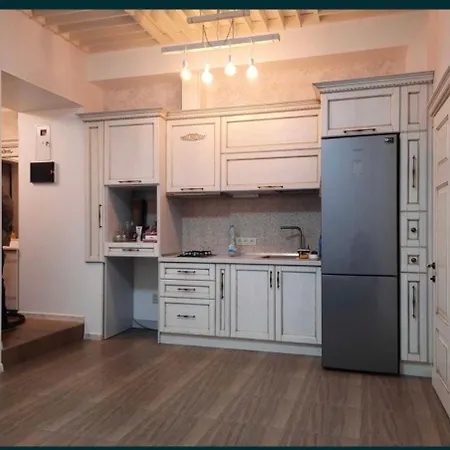 центр и море ул троицкая,6 Apartamento *